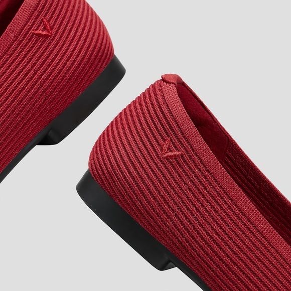 Red Women's Flats - Picture 4 of 16